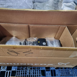 Grundfos MTR3-12/12 A-W-A-HUUV 펌프 새제품