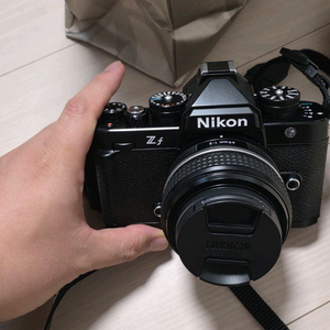 니콘 Zf 40mm 풀프레임 미러리스 카메라 정말 싸게 던집니다