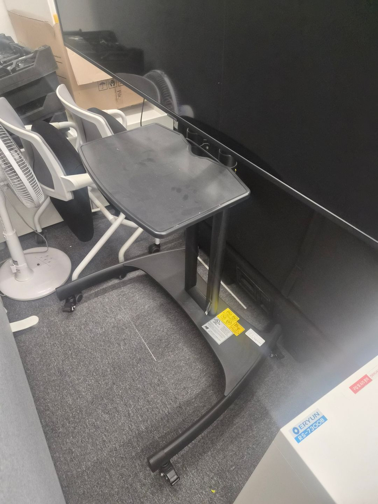 삼성 4K UHD 65인치 대형 TV + 스탠드 세트 이미지