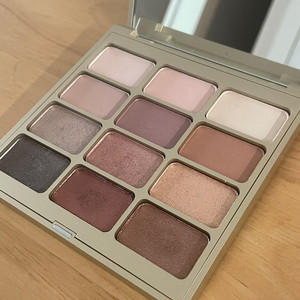 스틸라 아이섀도우 팔레트 매트 앤 메탈