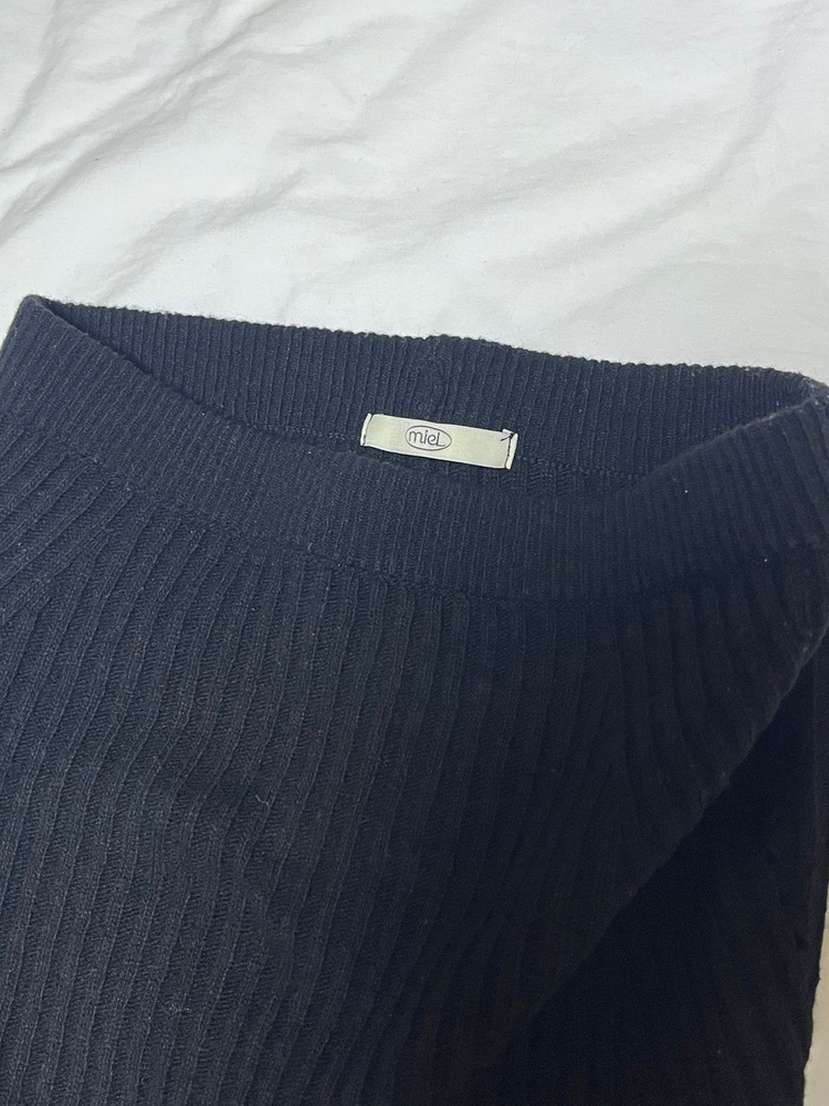 미엘 오프숄더 튜브탑 니트--5