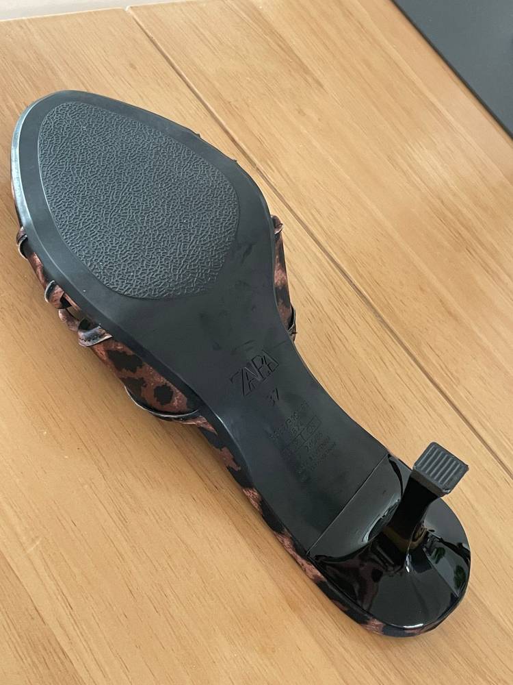 새상품 자라 레오파드 뮬 슬리퍼 힐 EU37 / 7cm--1