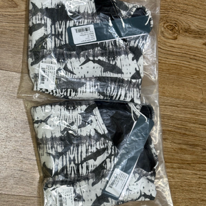 졸린 샤크 페리 28 미개봉 새상품