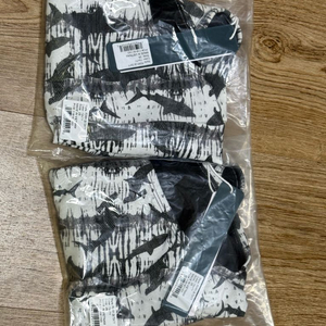 졸린 샤크 페리 28 미개봉 새상품