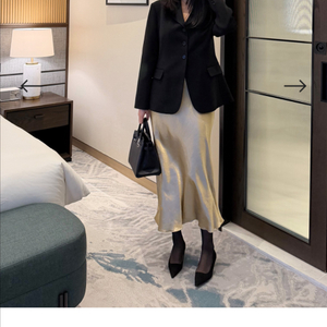 (택달린 새제품) 레티첼라 새틴스커트 샴페인