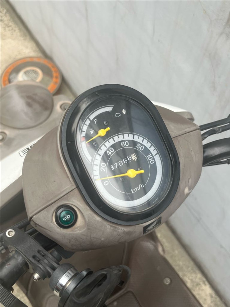 혼다 벤리 110 14년식 이미지