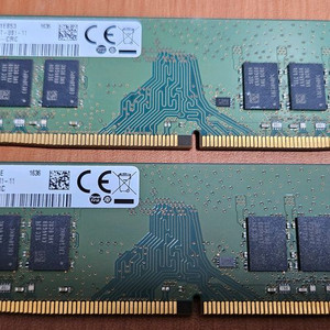 삼성 DDR4 2400T 8GB 양면램 2장 세트 팝니다