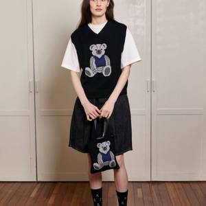 삭스어필 니트 조끼