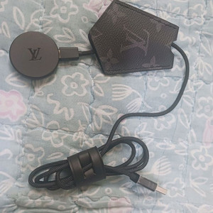 루이비통 땅부르 호라이즌 스마트워치 1세대 충전기