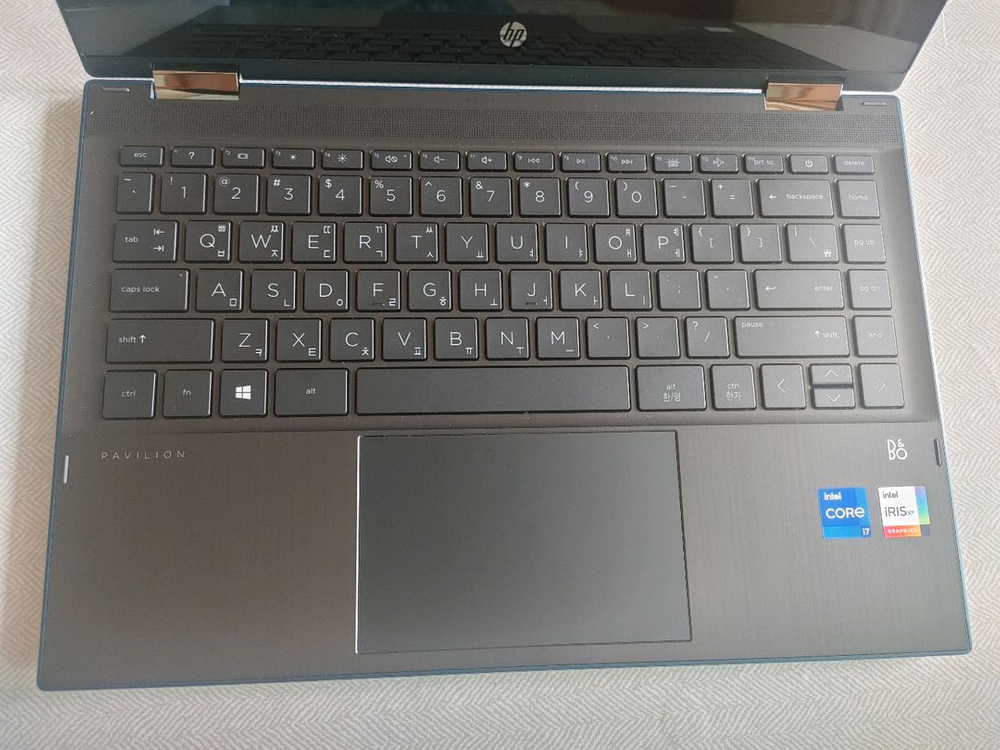 (직거래)HP파빌리온14 1053TU 팝니다.(배터리100%)--3