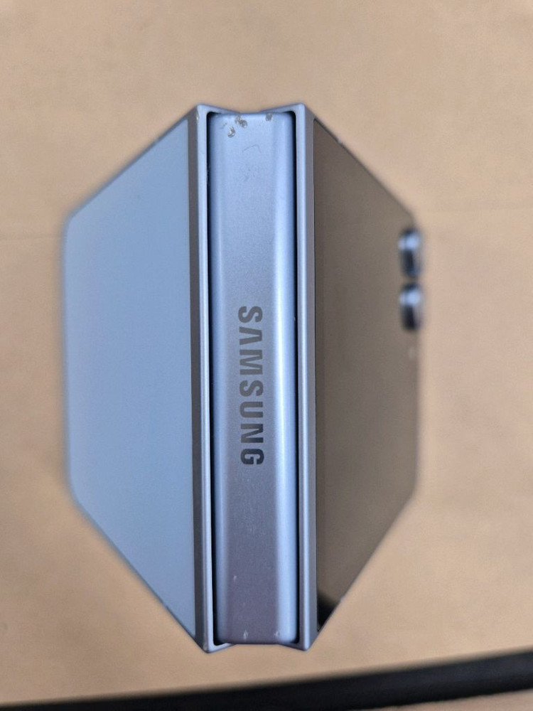 환불가능)갤럭시 Z 플립 5 스카이블루 256GB 개통24년12월23일--7