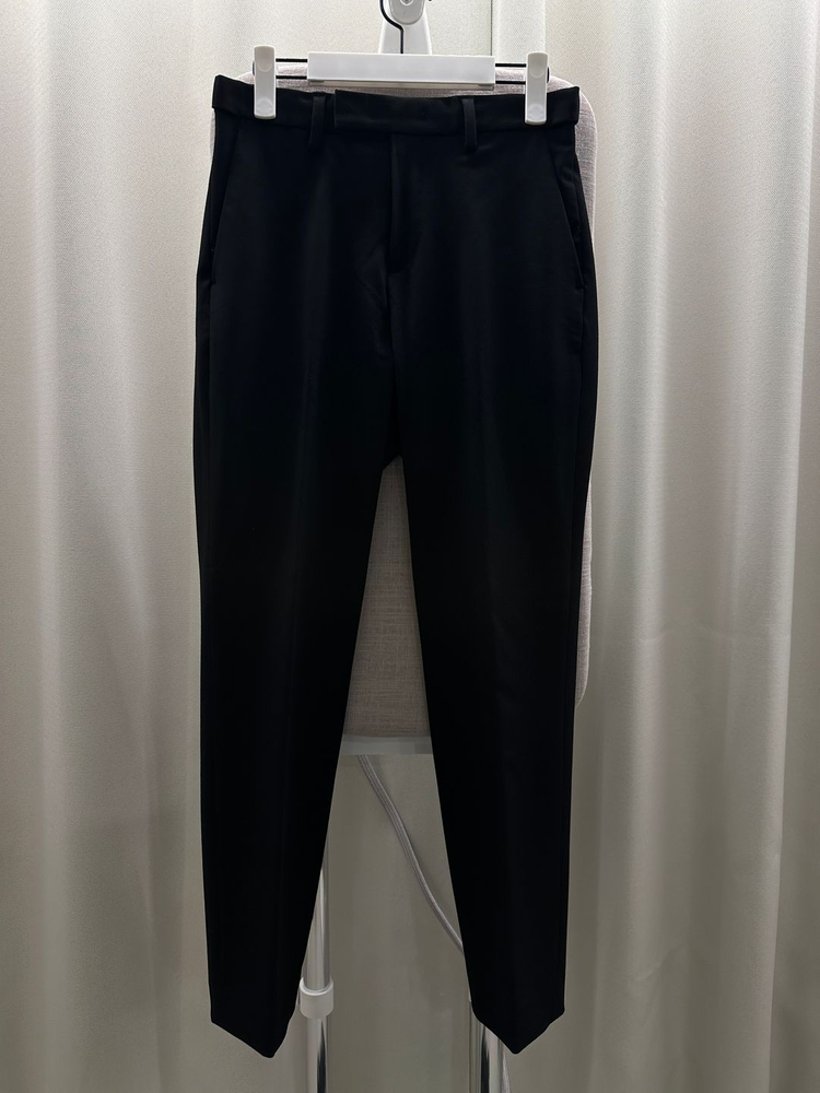 [27] 무신사 스탠다드 릴렉스드 테이퍼드 히든 밴딩 크롭 슬랙스 - 블랙--1