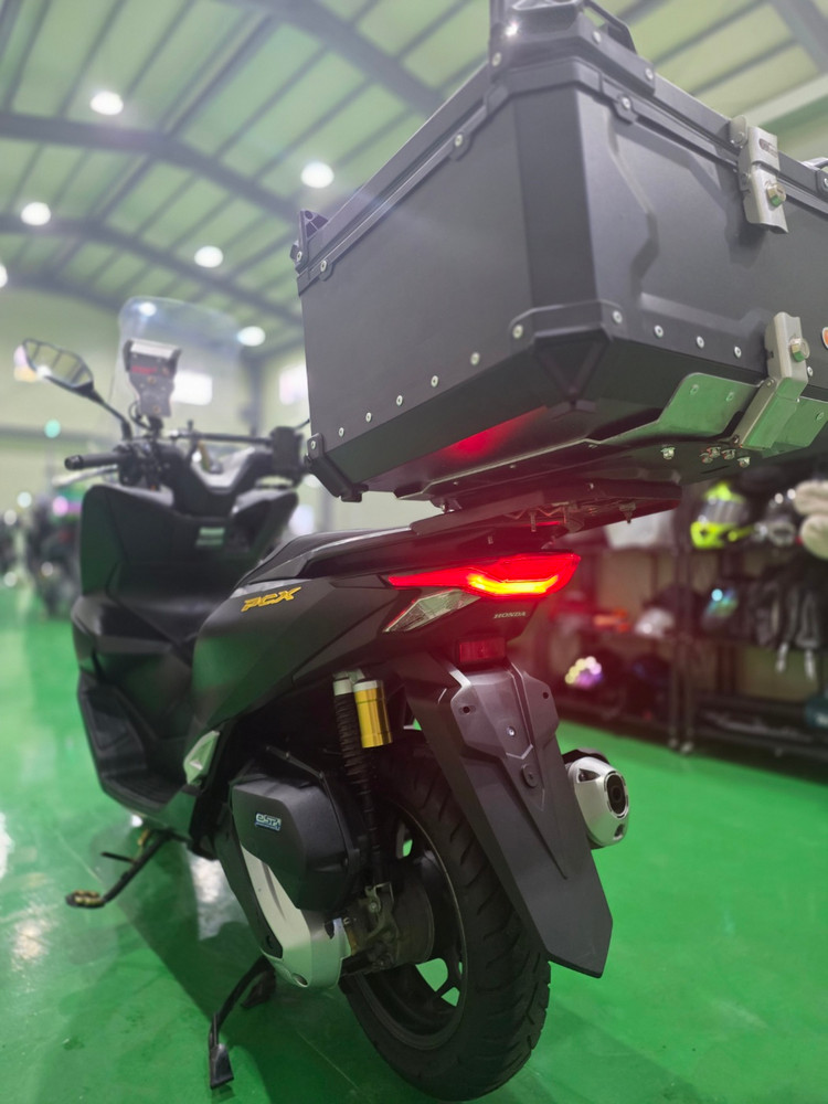 특가)혼다 pcx125 25년 1만 알탑셋팅 최저가 판매합니다--5