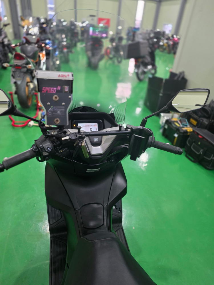 특가)혼다 pcx125 25년 1만 알탑셋팅 최저가 판매합니다--8