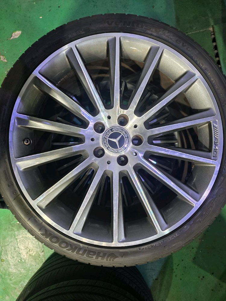 벤츠 CLS(W218) 19인치 순정 AMG 마차휠 휠타이어 세트 (TPMS, 휠캡 포함)--1