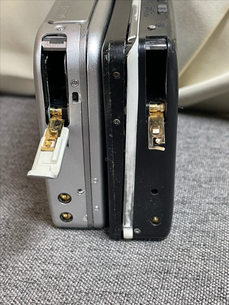 아이와 워크맨 2개 세트 수리용 부품용--9