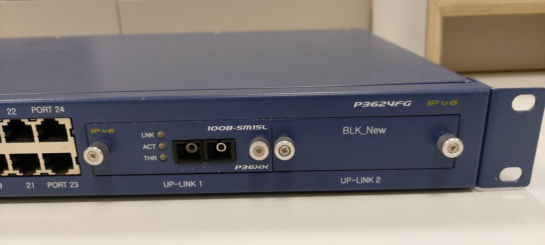 유비쿼스 24포트 P3624FG 판매합니다--1