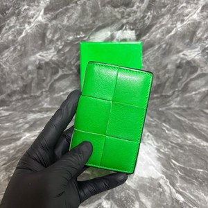 보테가베네타 맥시 플랩 오거나이저 카드지갑