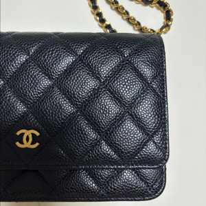 샤넬 캐비어 woc 금장체인 지갑(크로스백) 보증서있음