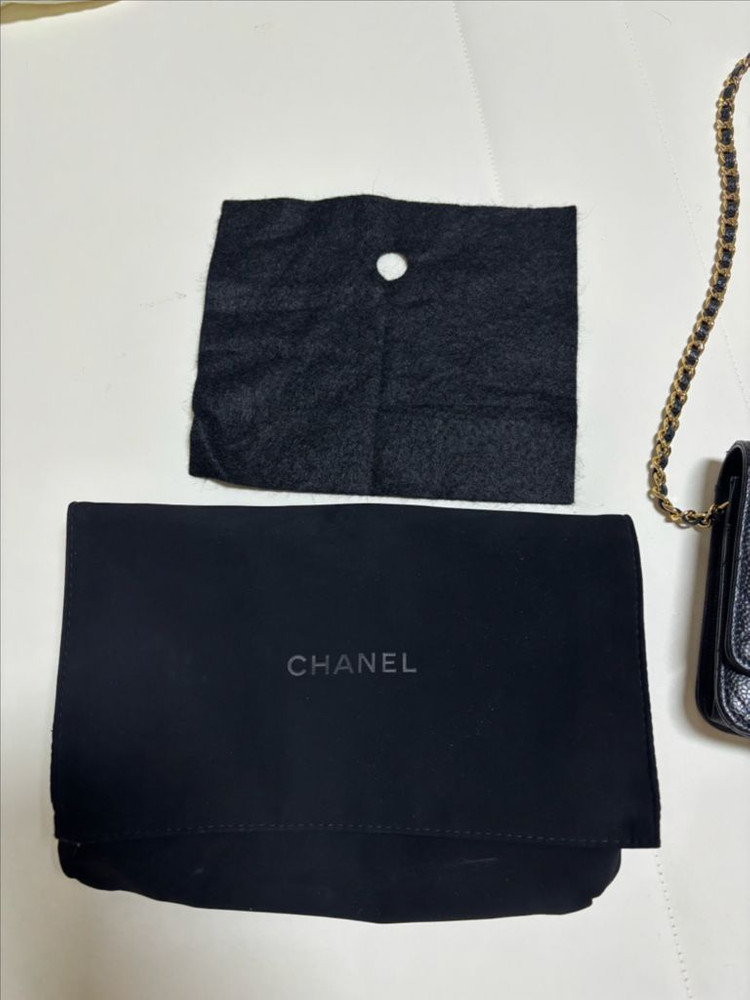 샤넬 캐비어 woc 금장체인 지갑(크로스백) 보증서있음 이미지