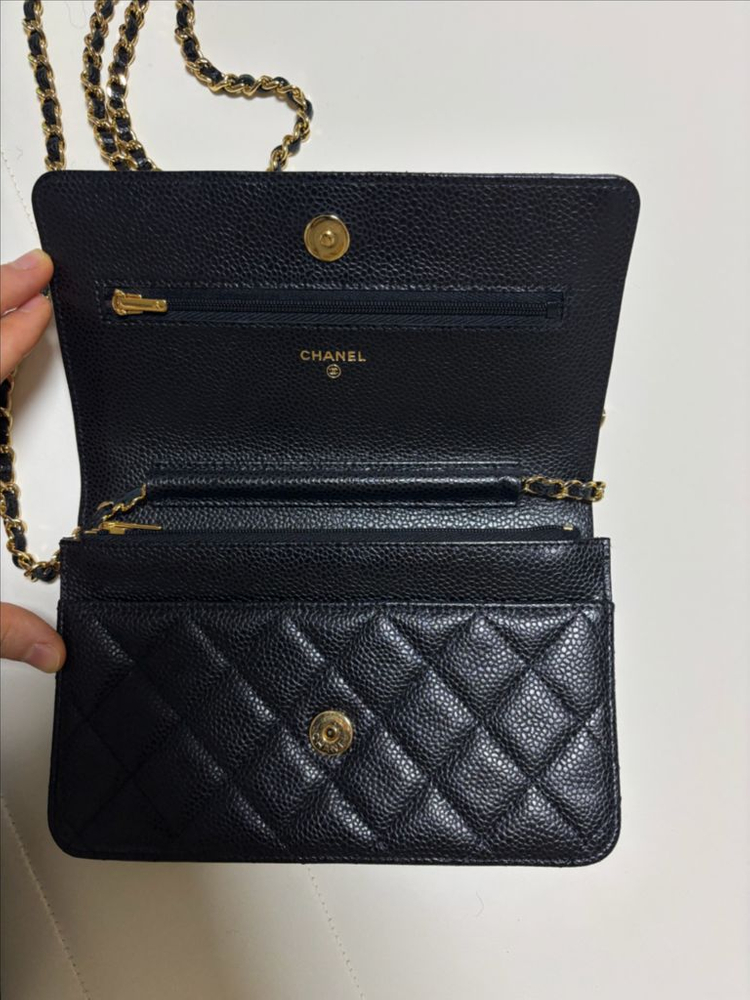 샤넬 캐비어 woc 금장체인 지갑(크로스백) 보증서있음 이미지