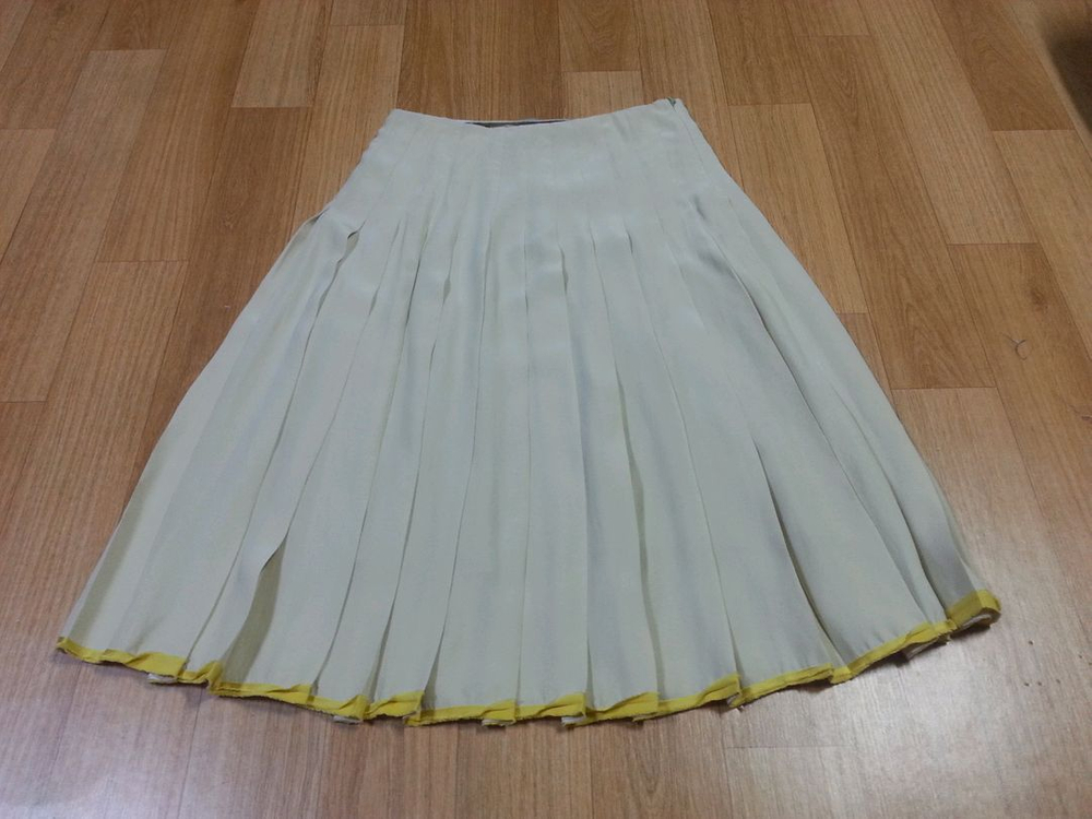 PRADA 프라다 실크 플리츠 스커트--1