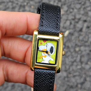 스누피 탱크시계