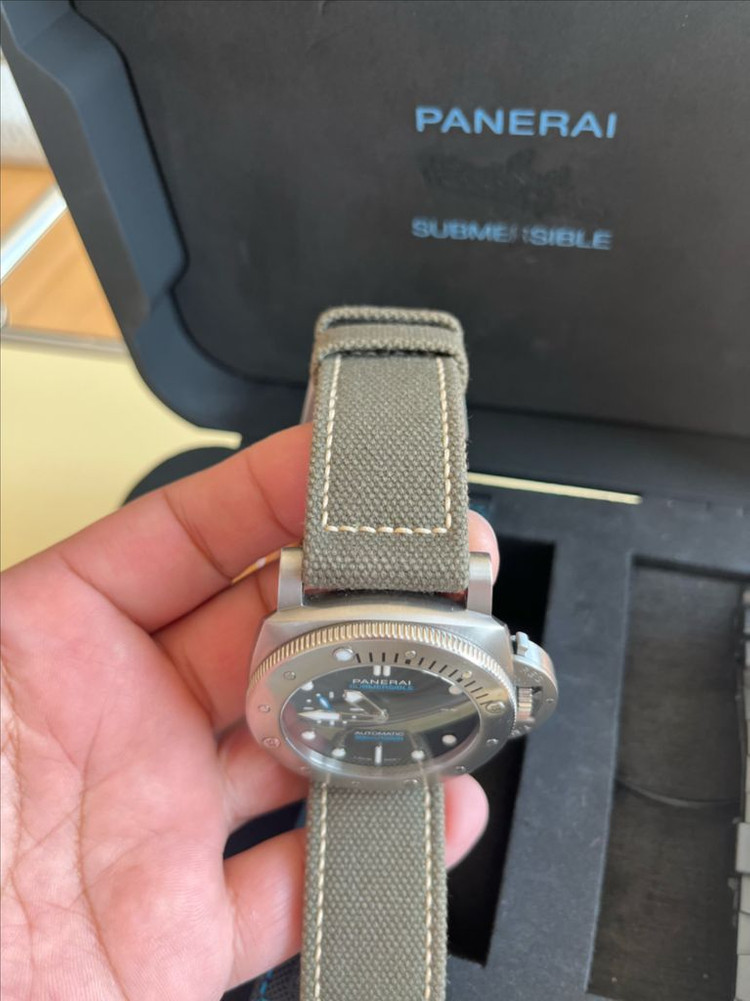 파네라이47mm 섭머저블 pam305 판매합니다 이미지