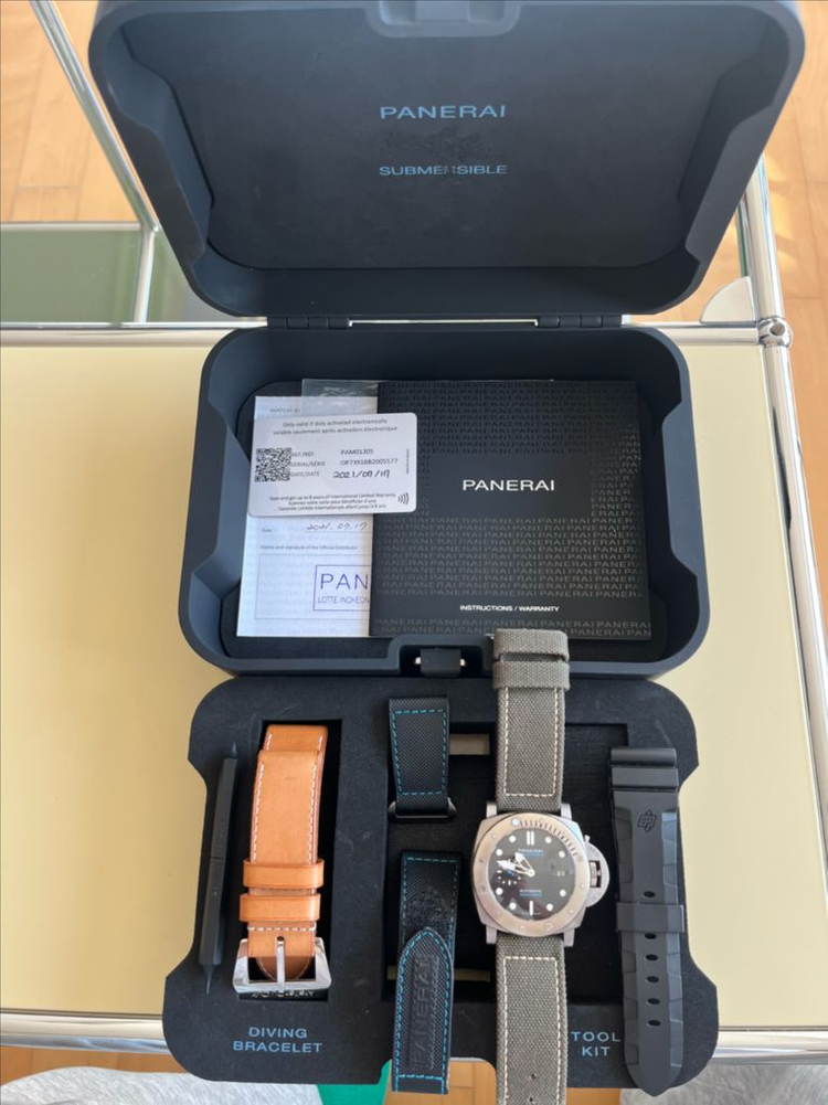 파네라이47mm 섭머저블 pam305 판매합니다 이미지