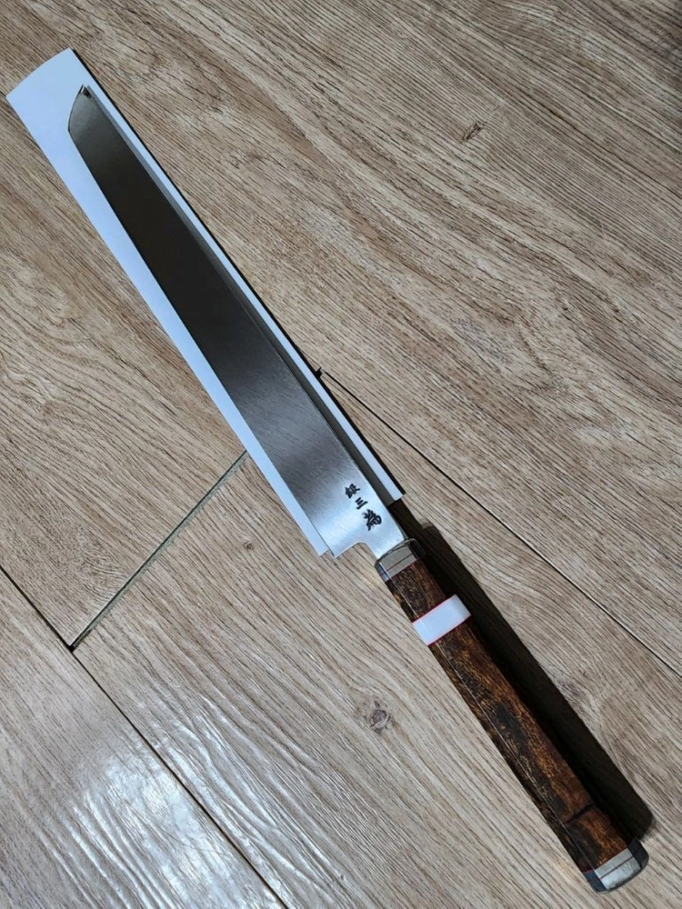 사카이 타카유키 은삼강 사시미칼 이미지