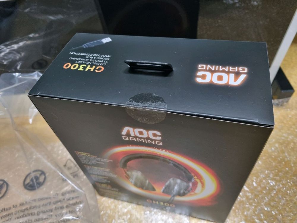 (미개봉) 알파스캔 AOC GH300 7.1채널 RGB 게이밍 헤드셋--1