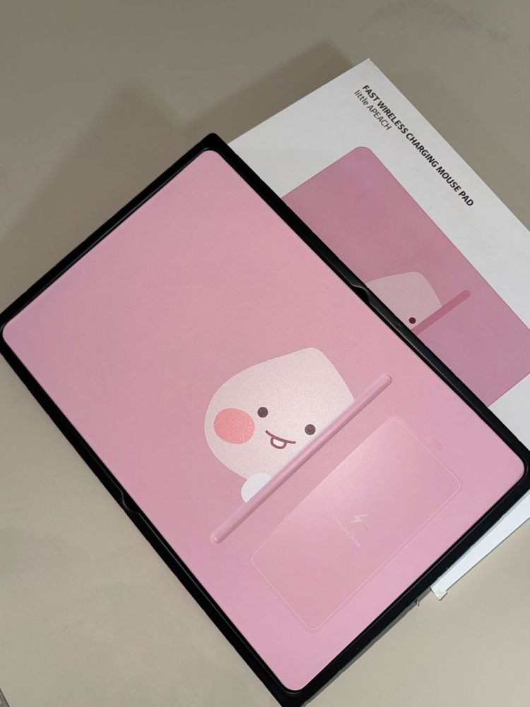 카카오프렌즈 고속무선충전 마우스패드 리틀어피치--2