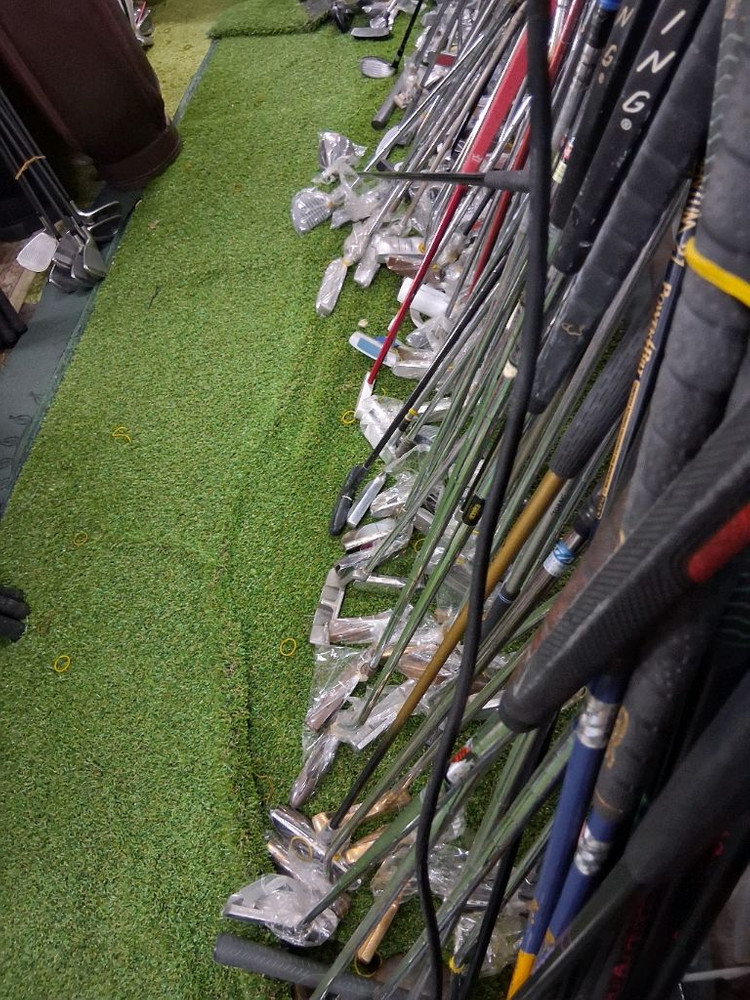 골프채 골라가세요 이미지