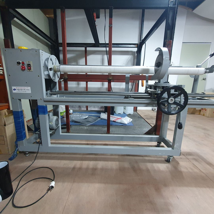 서일포장기계 롤 절단기입니다 이미지