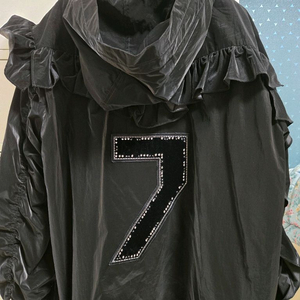 럭키슈에뜨 바람막이 가격내림