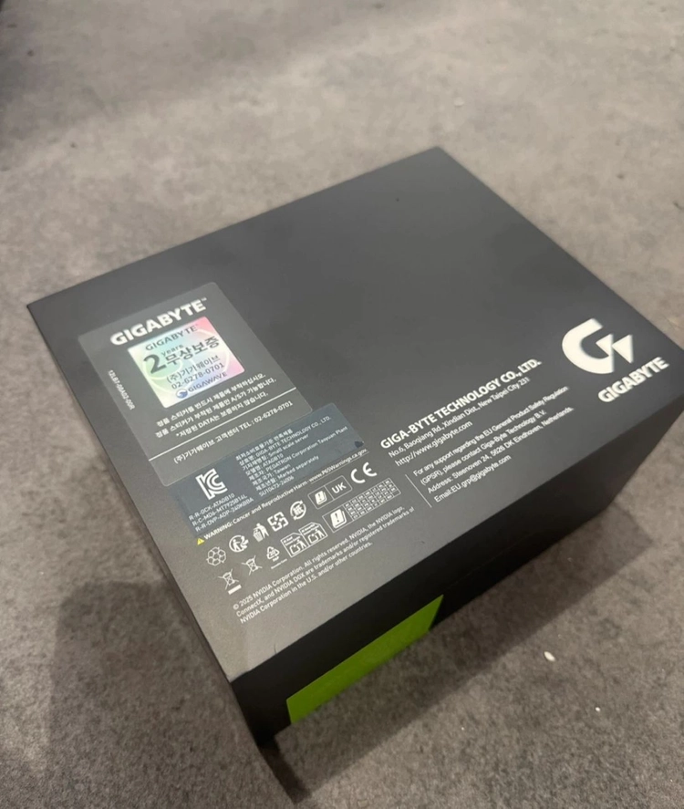 (미개봉) RTX 4080 SUPER 그래픽카드 고성능 미니 ai 슈퍼컴퓨터 이미지