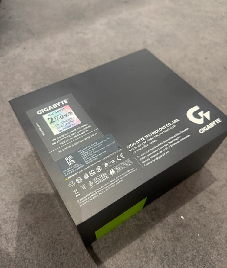 (미개봉) RTX 4080 SUPER 그래픽카드 고성능 미니 ai 슈퍼컴퓨터--1