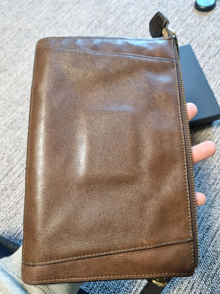 투미 가죽 손가방 파우치 클러치백--7