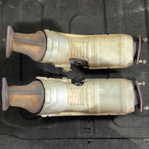 인피니티 순정 촉매 팝니다 g35 g37 g37쿱 g35s g37s 이미지