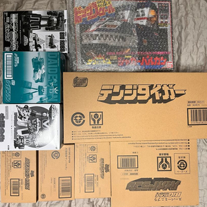 변신 로봇 피규어 세트