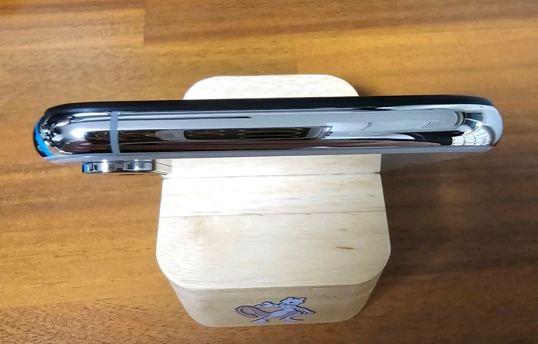 아이폰XS 512g 실버 판매!(선물용)(인스타 감성용 Top1)--4