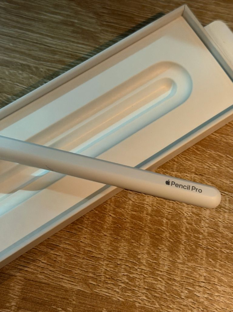 애플팬슬 프로 팝니다.--2