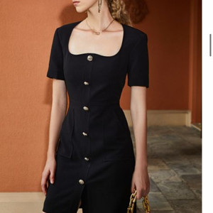 블랙 스퀘어넥 버튼 미니 원피스 오피스룩정장룩하객룩