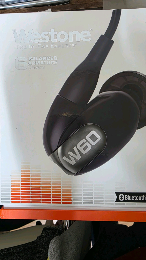 IFI GO POD DAC & WESTONE W60 이어폰 이미지