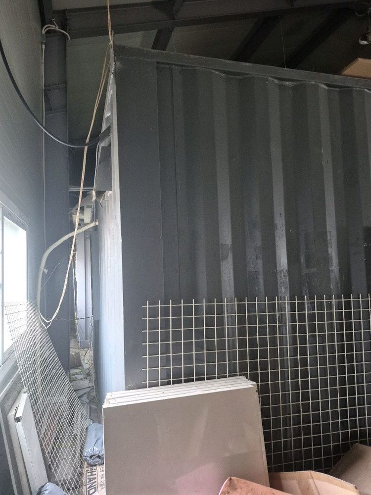 컨테이너 3x6미터 실내사무실로 쓰던거라 녹없음 냉난방기 포함 농막가능--4