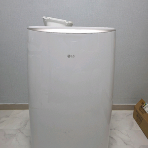 LG 이동식에어컨 PQ08DDWAN 팝니다