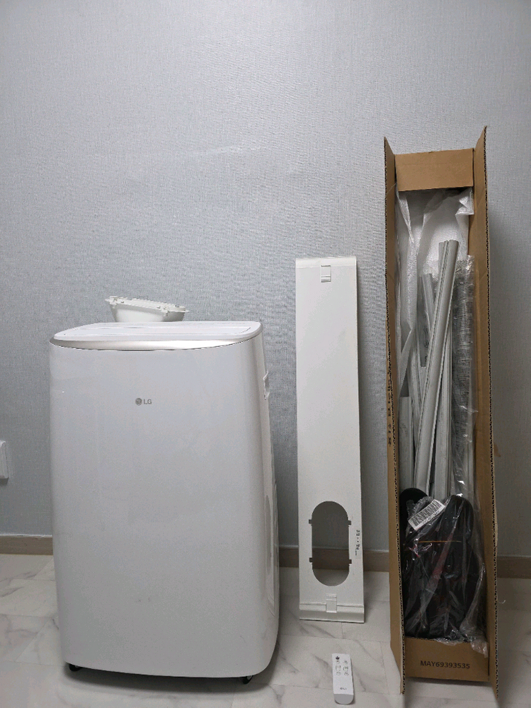 LG 이동식에어컨 PQ08DDWAN 팝니다--1