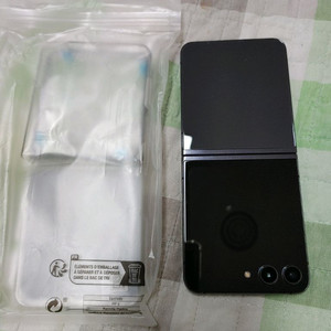 새폰급 ㅡ 갤럭시 Z플립5 256GB + 새케이스