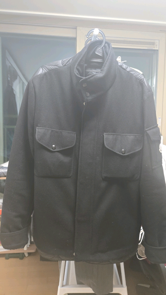 택제거 새상품 / 몽클레어 아브와인 숏 다운 자켓 니트패딩--6