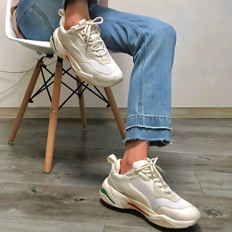 푸마 썬더 스펙트라 위스퍼 운동화 250 이미지